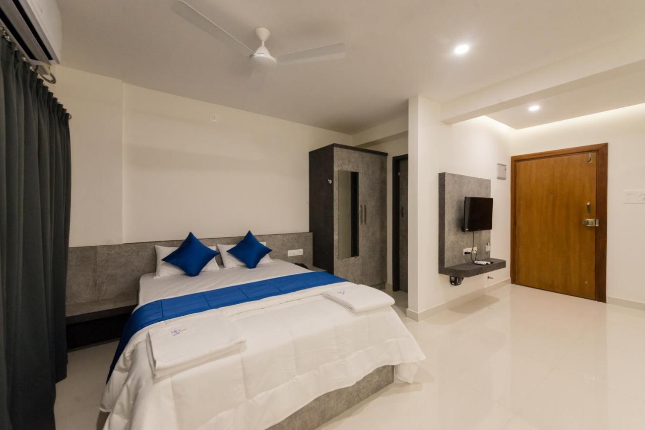 Manipal Atalia Service Apartments Esterno foto