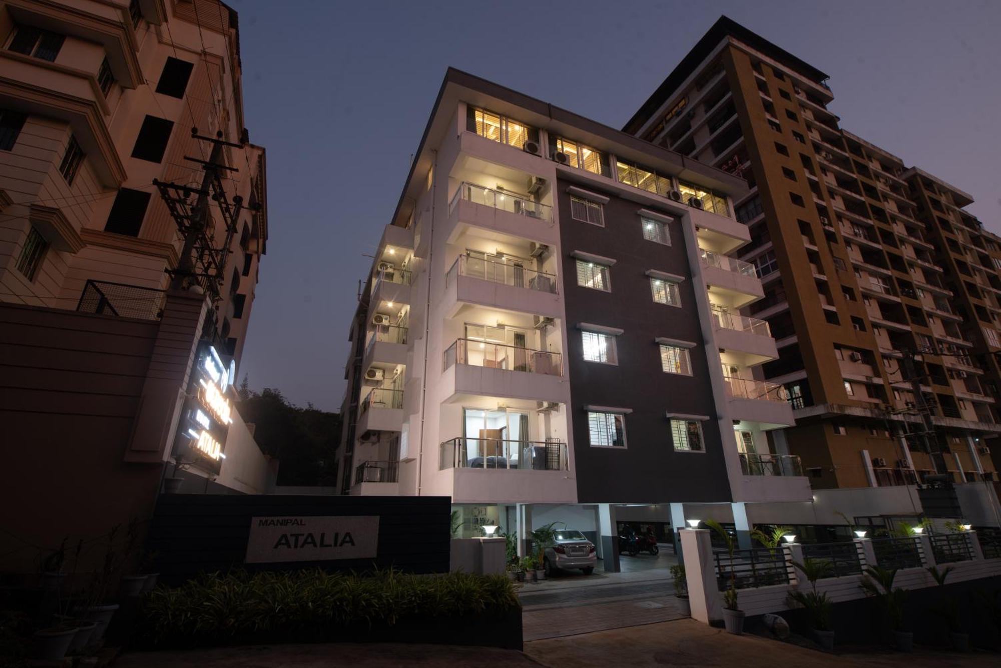 Manipal Atalia Service Apartments Esterno foto